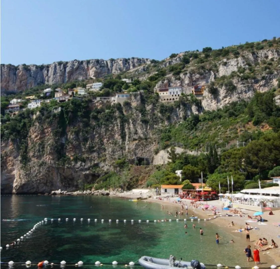 Appartamento Un Mare Di Fiori Ventimiglia 0*,  Olaszország